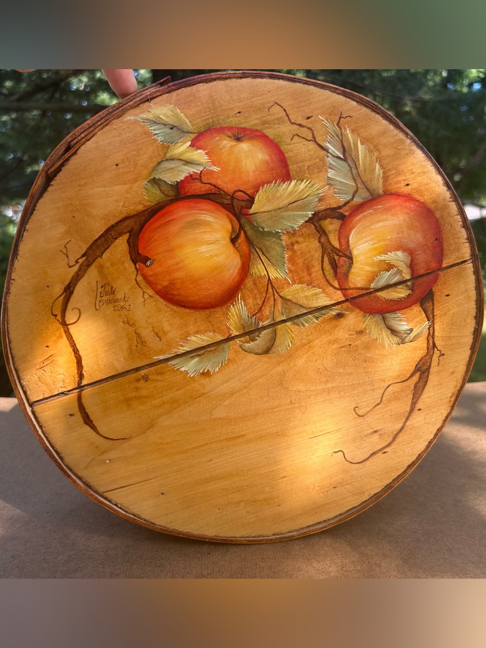 Vintage Painting Cheese Box HandPainted Wood Apples Fall Fabric Lined Signed ’81